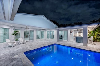 16141 W Troon Cir, Hialeah, FL 33014