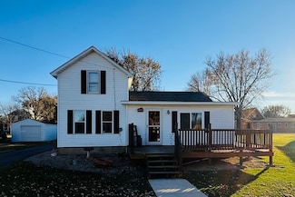 359 Wyoming Ave, Paw Paw, IL 61353