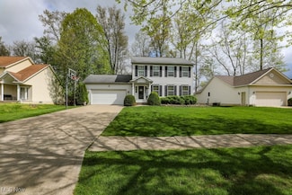 1016 Susan Rd, Ravenna, OH 44266