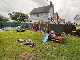 3342 W 84th St, Cleveland, OH 44102