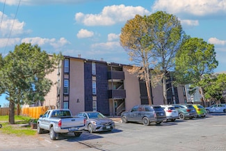 865 S Quebec St Unit 302A, Denver, CO 80247