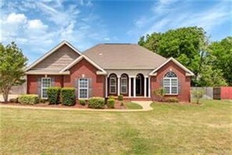 541 Summertime Pkwy, Deatsville, AL 36022
