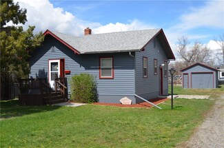 723 2nd St S, Hardin, MT 59034