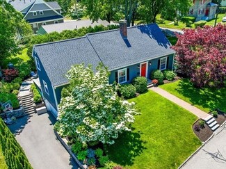 8 Sachem Rd, Winchester, MA 01890