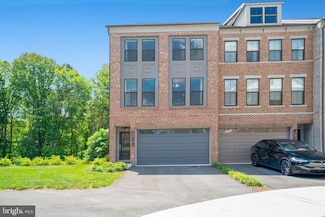 5191 Ridgeview Retreat Dr, Chantilly, VA 20151