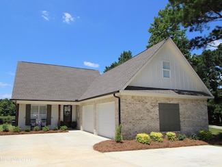99 Harbor View Dr, Madison, MS 39110