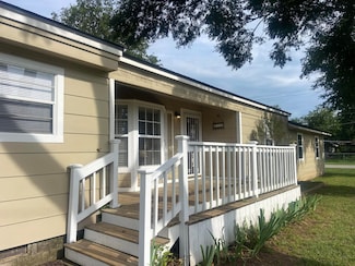 130 S Maple St, Oologah, OK 74053
