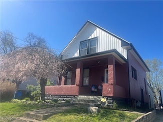 1641 Sharon Ave, Zanesville, OH 43701