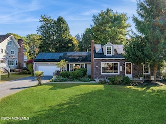 212 Pine Place, Red Bank, NJ 07701