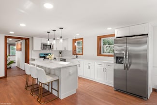689 S Meriden Rd, Cheshire, CT 06410