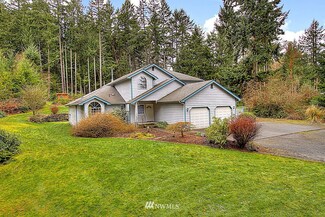 1230 12th Ct, Fox Island, WA 98333