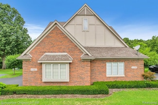 1180 Alissa Marie Dr Unit 3, Highland, MI 48357