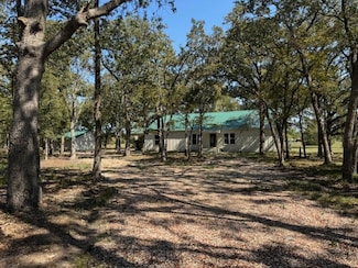 2974 County Road 3311, Greenville, TX 75402