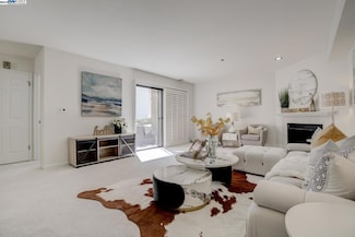 155 S California Ave Unit G200, Palo Alto, CA 94306