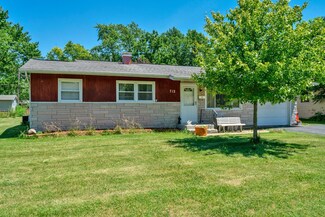 712 Sunset Ln, Shorewood, IL 60404