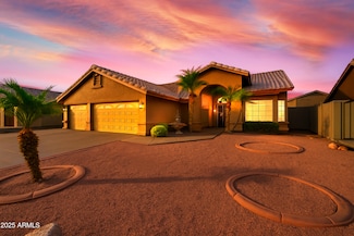 7916 W Rose Ln, Glendale, AZ 85303