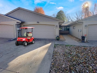 150 Jerry Liefert Dr, Monticello, MN 55362