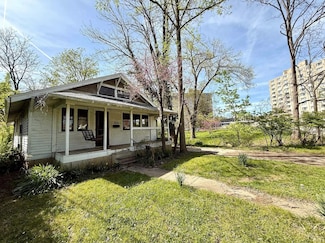 312 S Arbutus Dr, Bloomington, IN 47401
