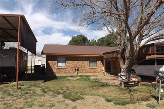 700 SW 3rd St, Hamlin, TX 79520