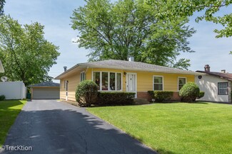 1107 Coral Dr, Lockport, IL 60441