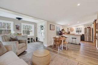 1 Holbrook St, Portland, ME 04103