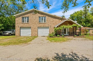 1918 Muer Dr, Troy, MI 48084