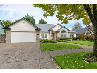 3369 Antigua Dr, Eugene, OR 97408