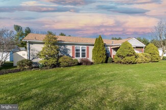 20 Wisteria Ct, New Hope, PA 18938