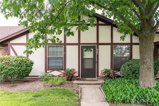 925 Pine Needles Dr Unit 418, Dayton, OH 45458