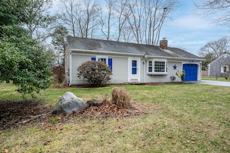 25 Taft Rd, West Yarmouth, MA 02673