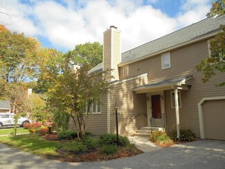 220 Brickett Hill Cir Unit 220, Haverhill, MA 01830