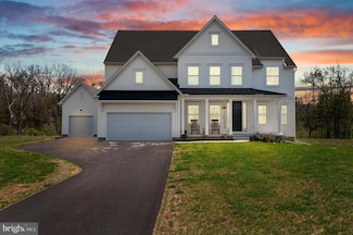 1033 Smyth Ln, Pennsburg, PA 18073