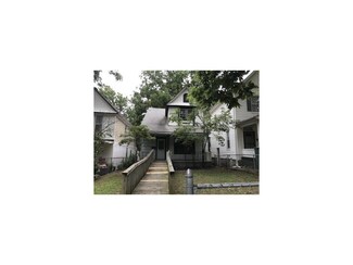 421 Kensington Ave, Kansas City, MO 64124