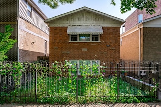 1541 N Maplewood Ave, Chicago, IL 60622