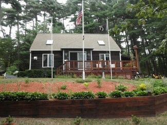 60 Mayflower Ridge Dr, Wareham, MA 02571