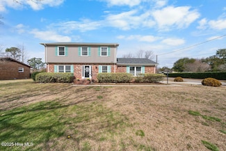 137 Bretonshire Rd, Wilmington, NC 28405