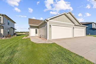 2717 Tim Rogers Ln, Salina, KS 67401