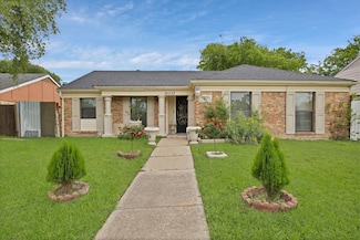 10227 Oak Gate Ln, Dallas, TX 75217