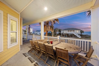 309 Palmetto Blvd, Edisto Island, SC 29438