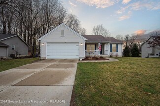 3844 Knotwood Dr, Holt, MI 48842