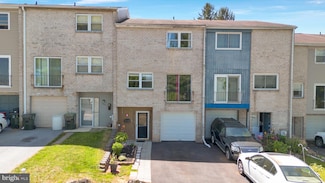 1806 Crest Dr, Coatesville, PA 19320
