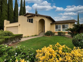 8082 Laurelridge Rd, San Diego, CA 92120