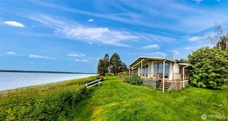 3249 Robertson Rd, Bellingham, WA 98226