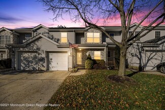 61 Sand Hill Rd, Jamesburg, NJ 08831