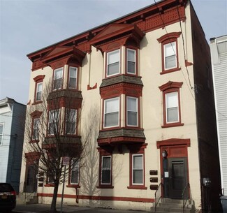 3227 7th Ave, Troy, NY 12180