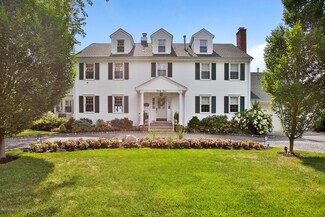 44 Seneca Place, Oceanport, NJ 07757