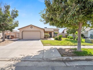 2035 Bering Ct, Tulare, CA 93274
