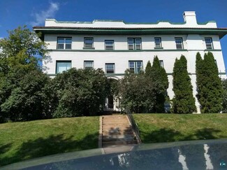 1829 E 5th St, Duluth, MN 55812