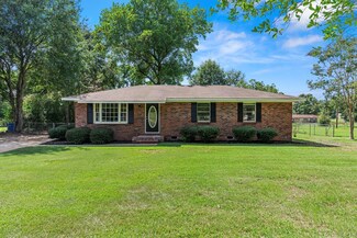 2620 Halls Mill Rd, Dothan, AL 36305