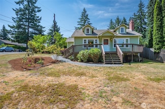 705 SW 158th St, Burien, WA 98166